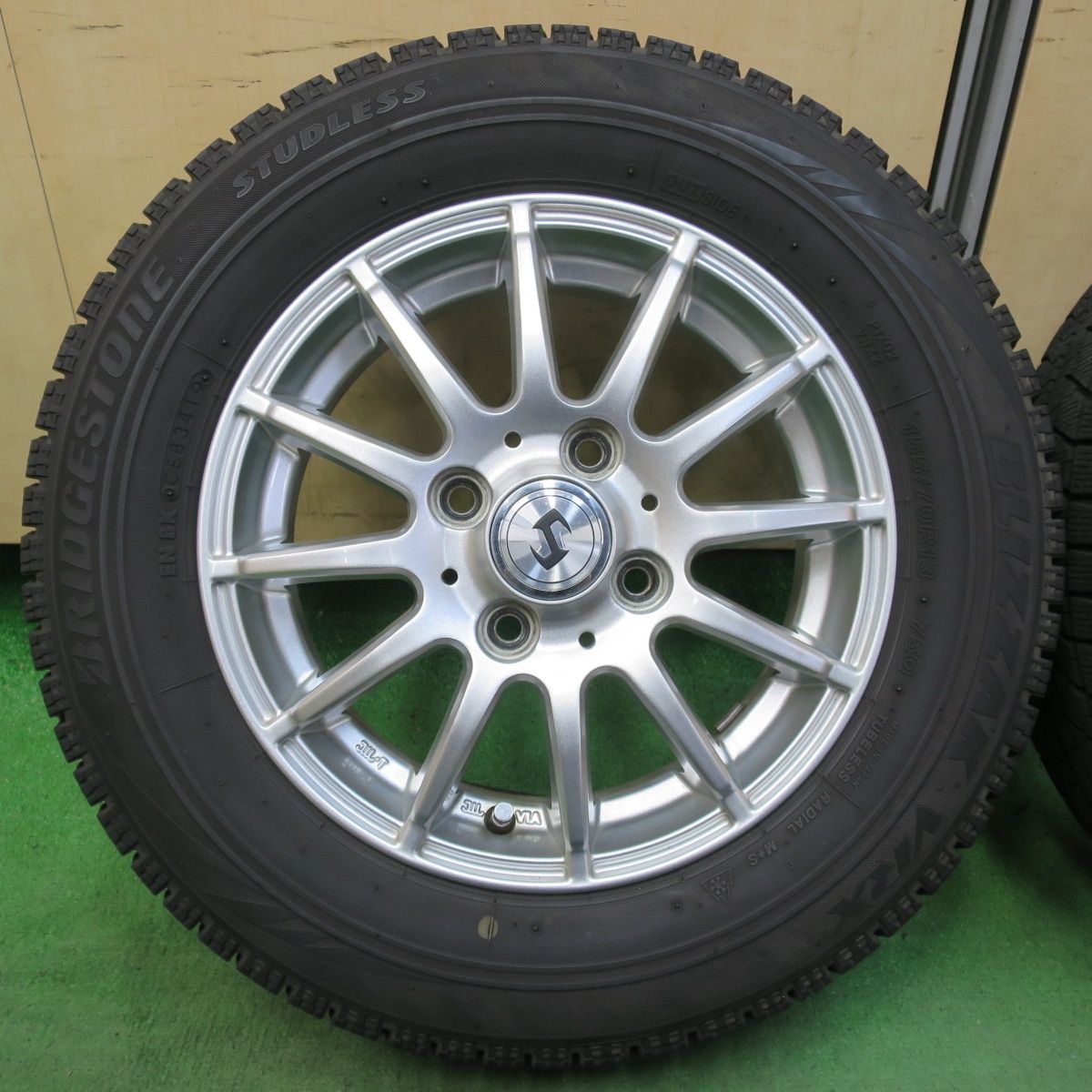 13インチ PCD100|4H