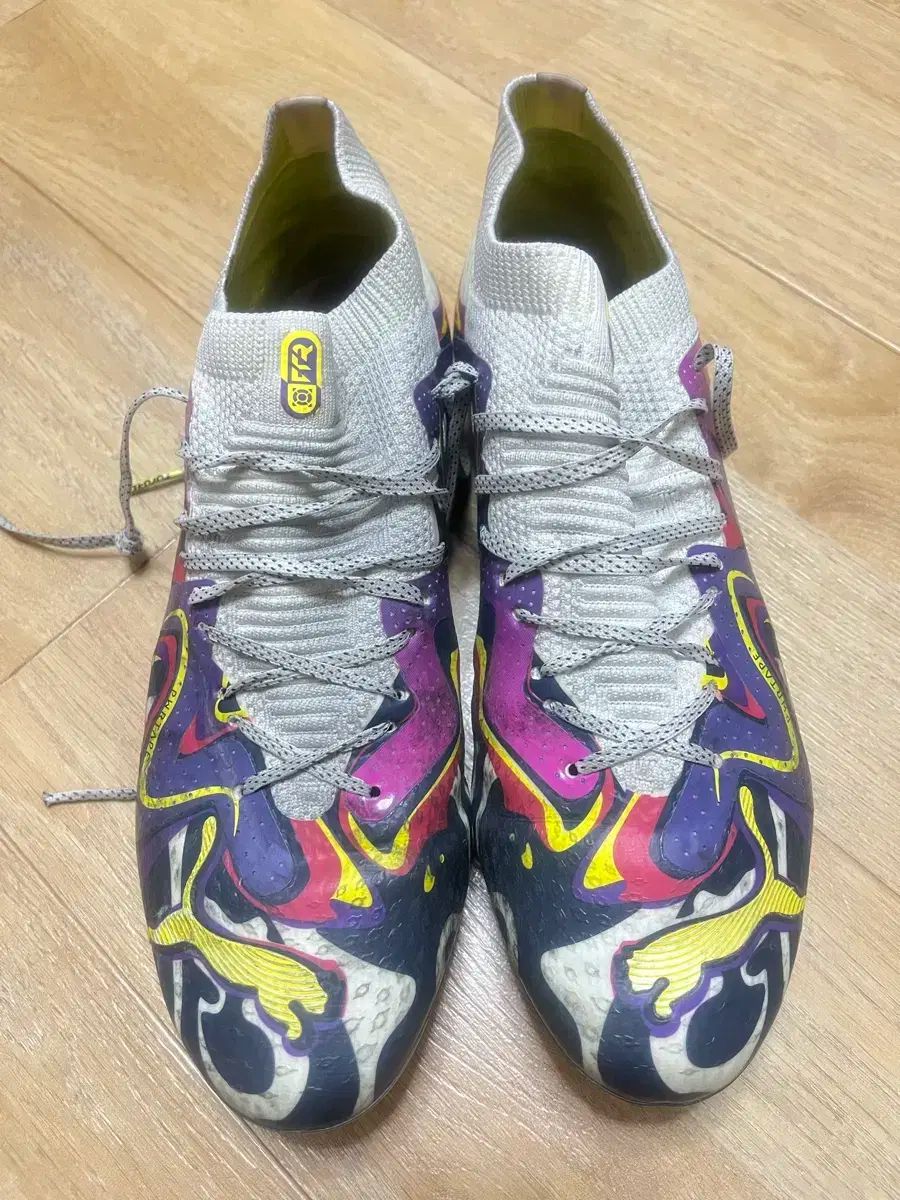 PUMA プーマ フューチャー ウルトラ アルティメット ネイマール 275 サッカーシューズ
