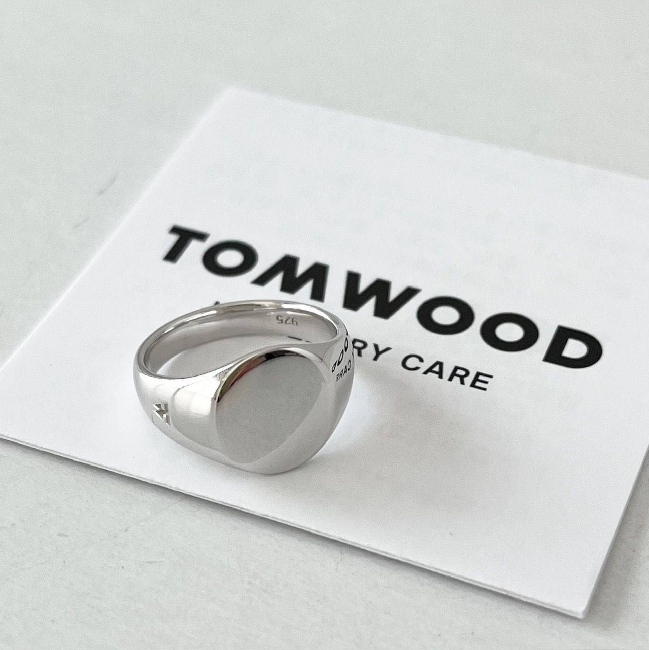 TOM WOOD ピンキーリング Mini signet-Oval - メルカリ