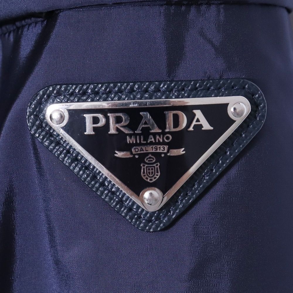 PRADA 三角ロゴプレート付き ナイロンジャケット サイズ52 ネイビー