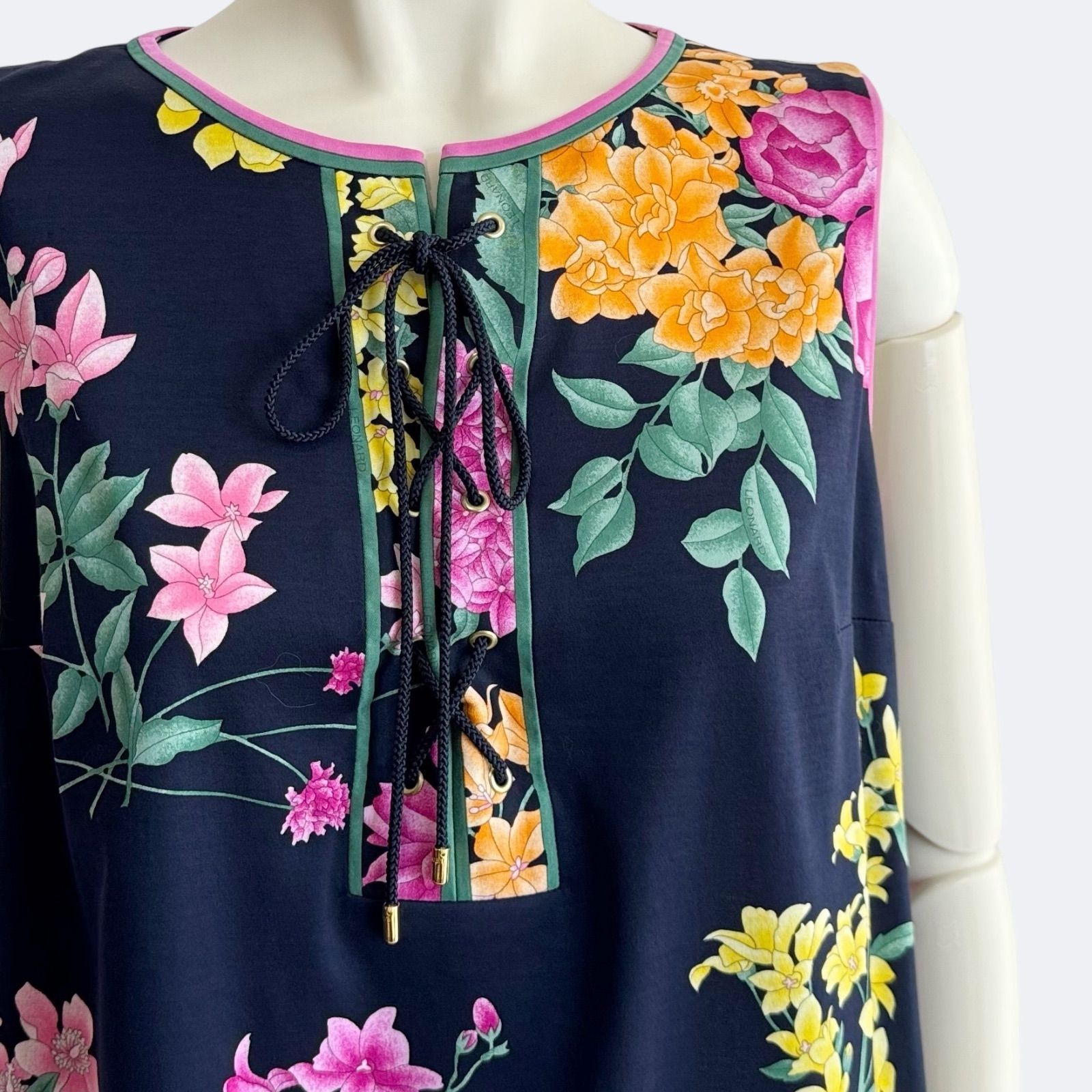LEONARD FASHION レオナール ワンピース ネイビー 花柄 未使用 LEONARD FASHION レオナール ワンピース ネイビー 花柄 未使用