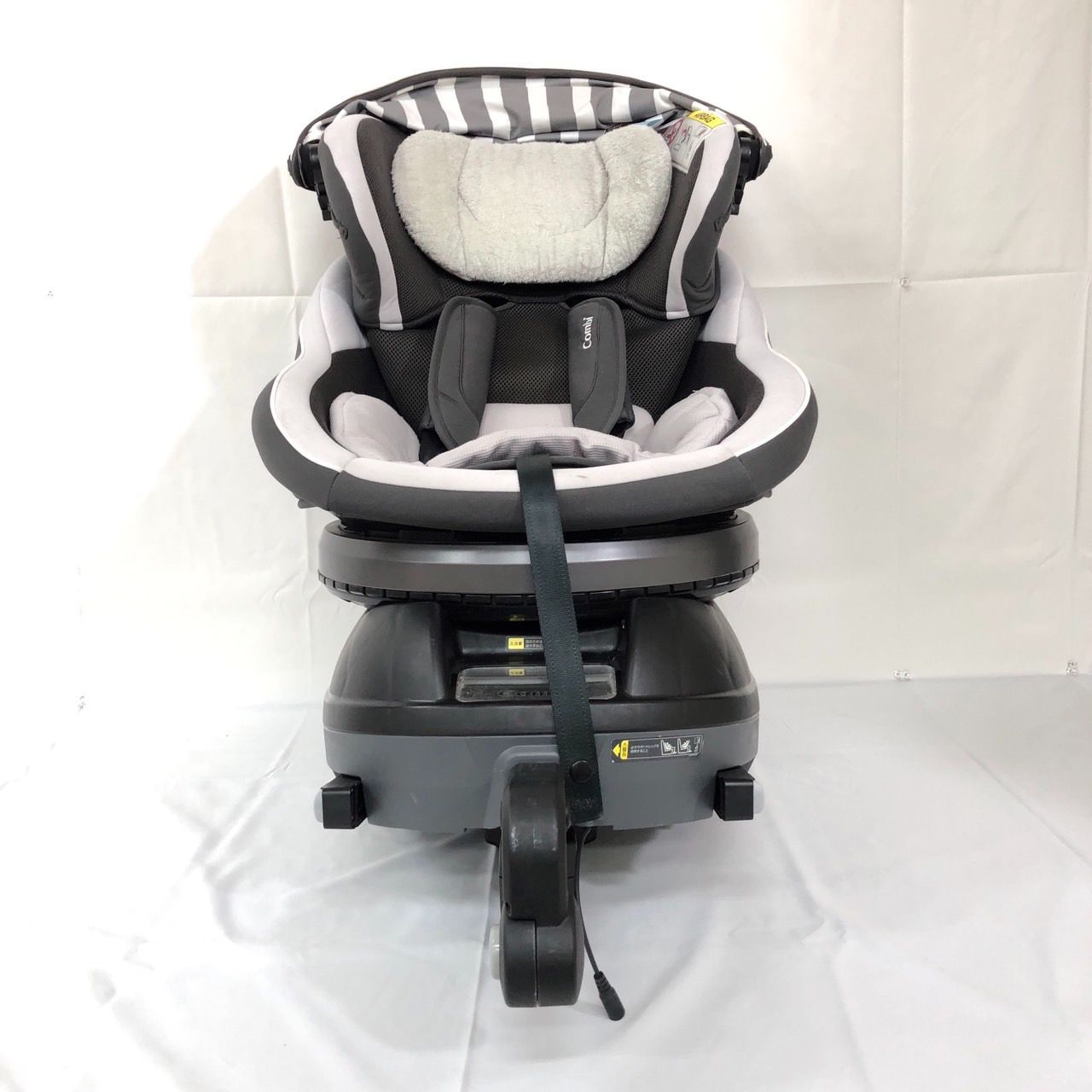 【美品】Combi コンビチャイルドシートCG-UIG combi コンビ チャイルドシート クルムーヴ ISOFIX CG-UIG