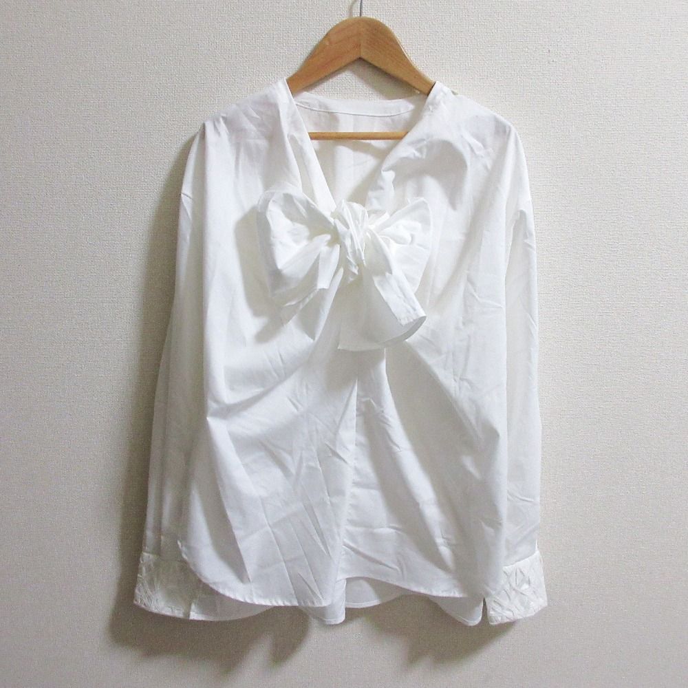 美品 Lallia Mu ラリアムー マルチWAYリボンブラウス 長袖 プル 美品 Lallia Mu ラリアムー マルチWAYリボンブラウス 長袖 プル