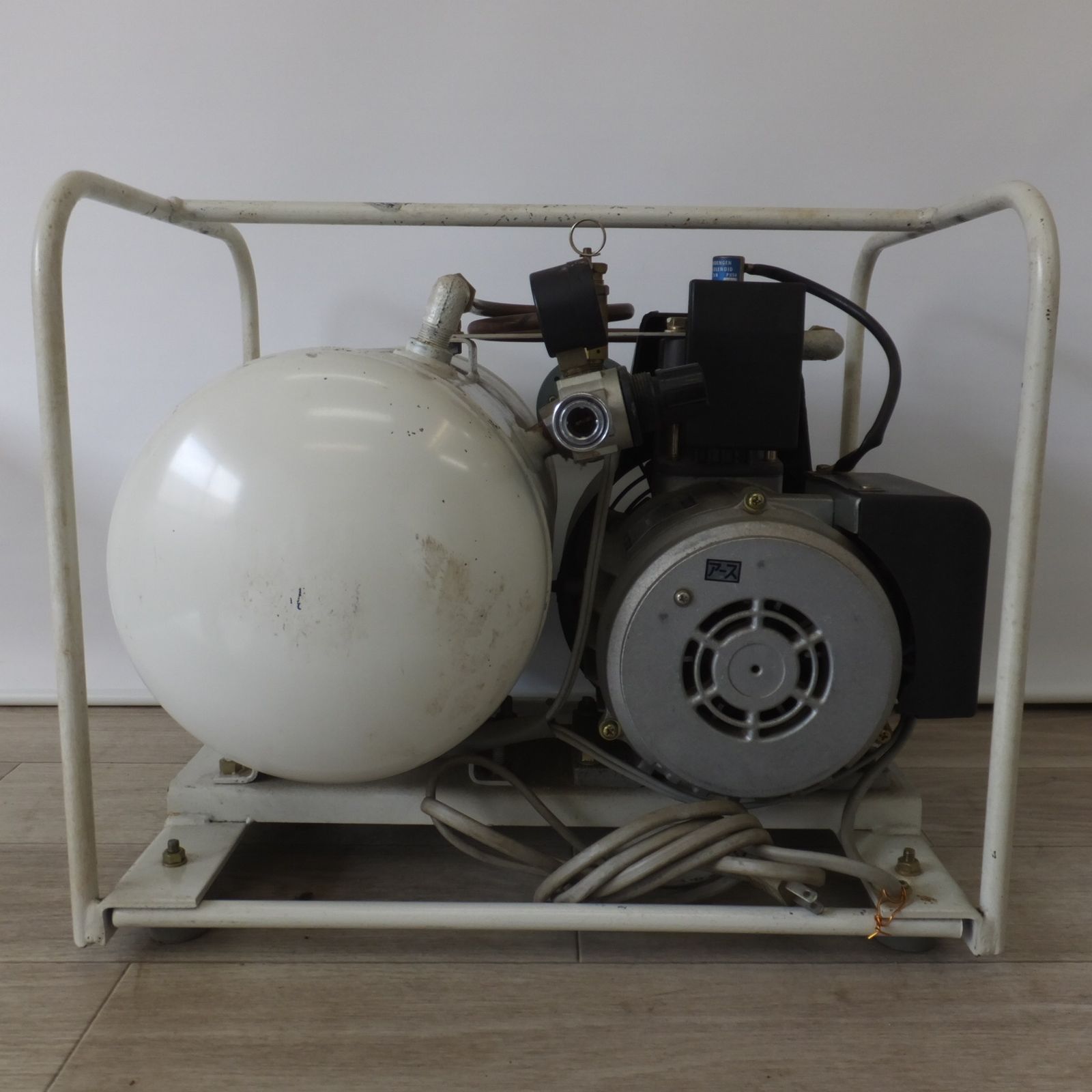 送料無料 現状品