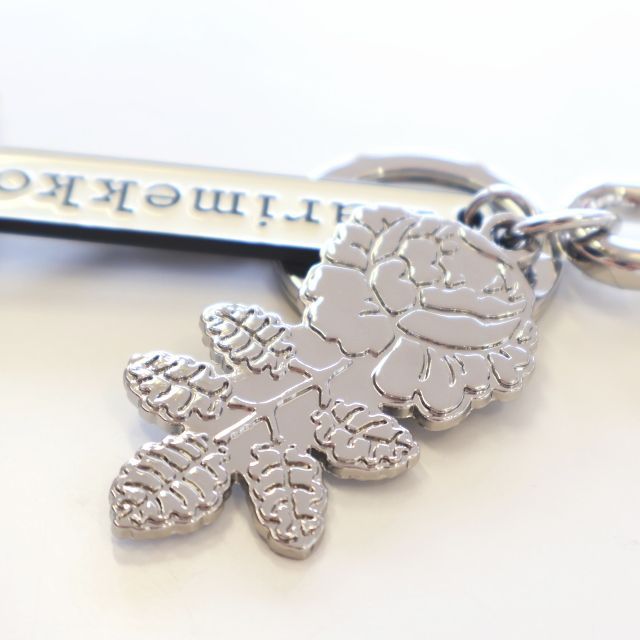 マリメッコ キーホルダー ヴィヒキルース シルバー marimekko キーリング No.009 09 Puhallus VIHKIRUUSU プレゼント おしゃれ ギフト 結婚祝い バラ柄 小物 雑貨 母の日 キーチェーン FORTGASGNV_COM_BR