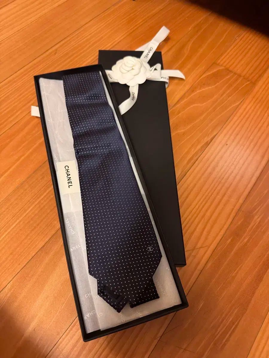 CHANEL シャネル ドット シルク ネクタイ