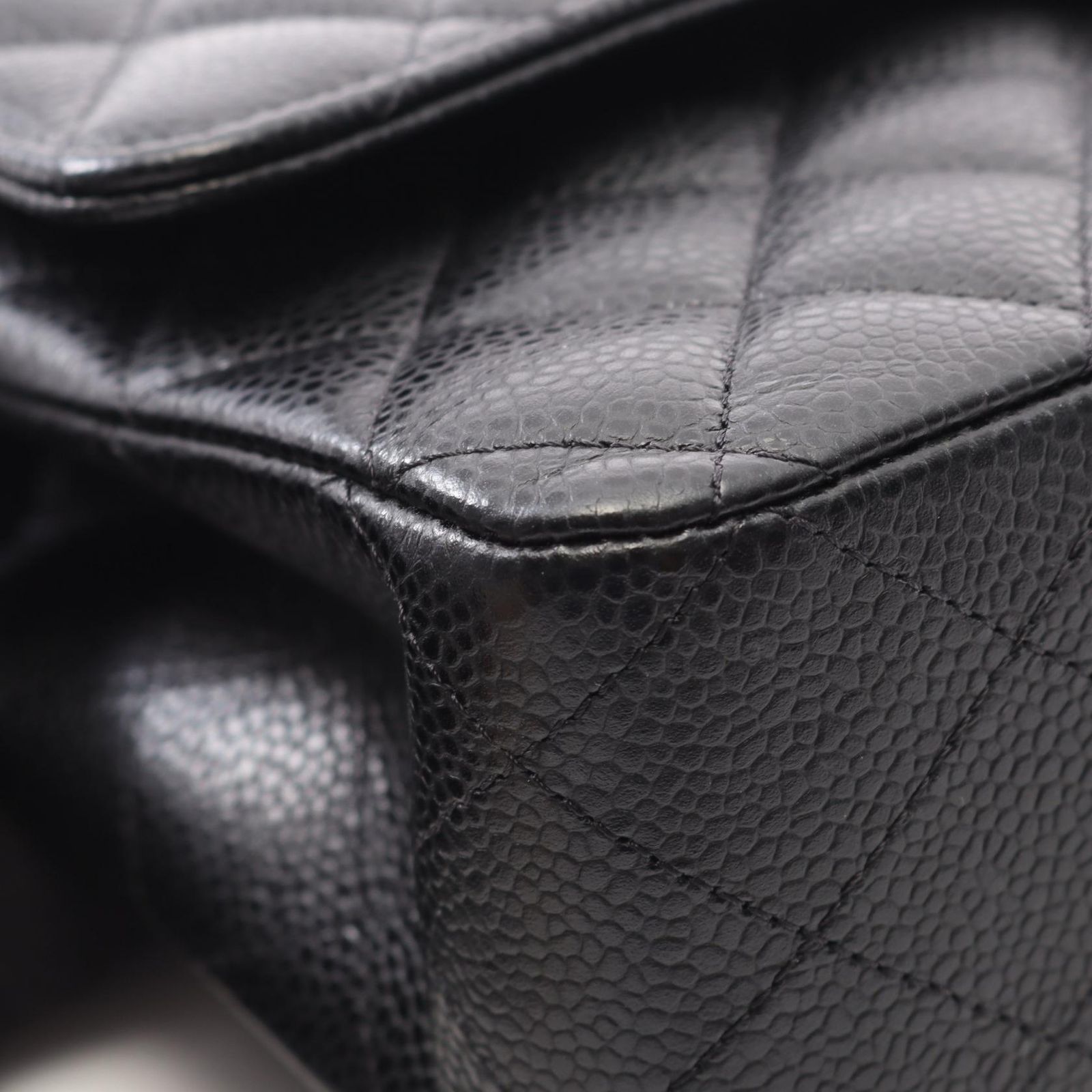 シャネル CHANEL ショルダーバッグ マトラッセ Wフラップ AO1112