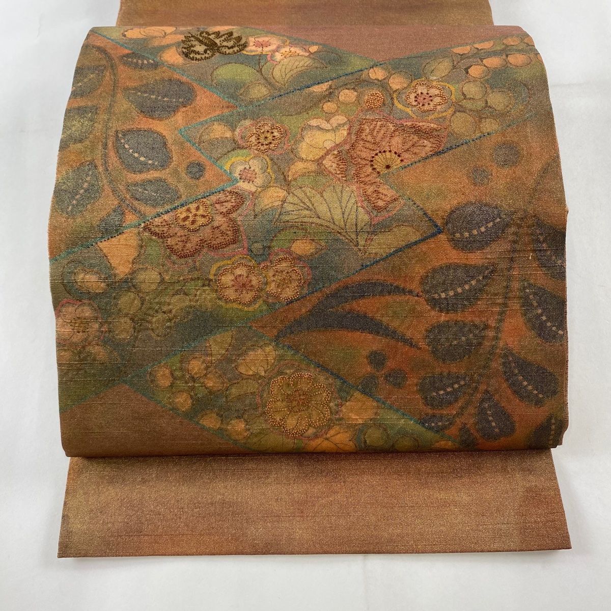 袋帯 美品 秀品 草花 金糸 刺繍 茶色 お太鼓柄 正絹 【中古】