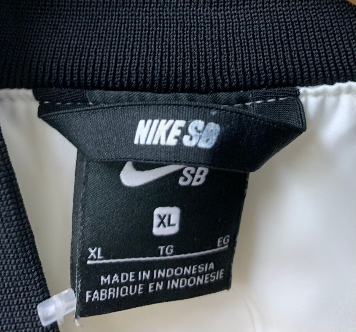 ナイキ NIKE SB NBA スタジャン ナイロンジャケット ジャケット ロゴ 