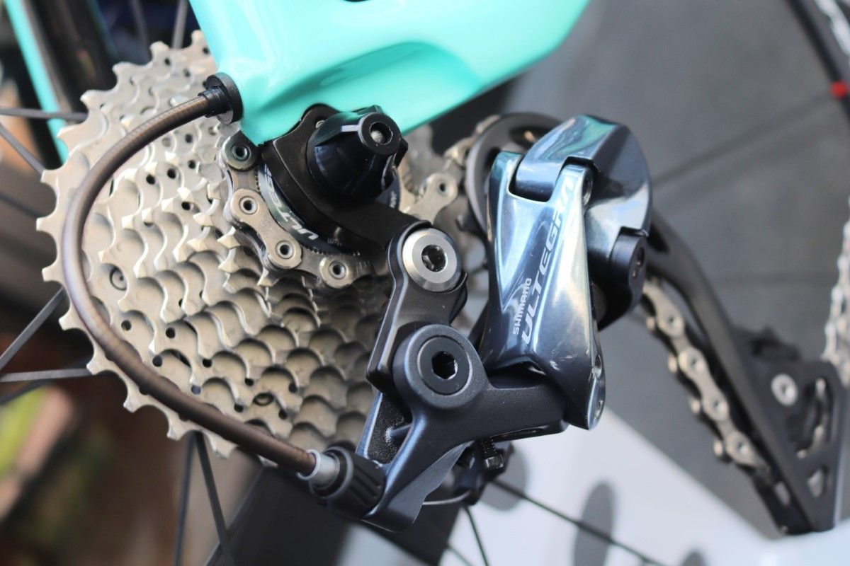 ビアンキ Bianchi アリア ARIA 2021モデル 55サイズ シマノ アルテグラ