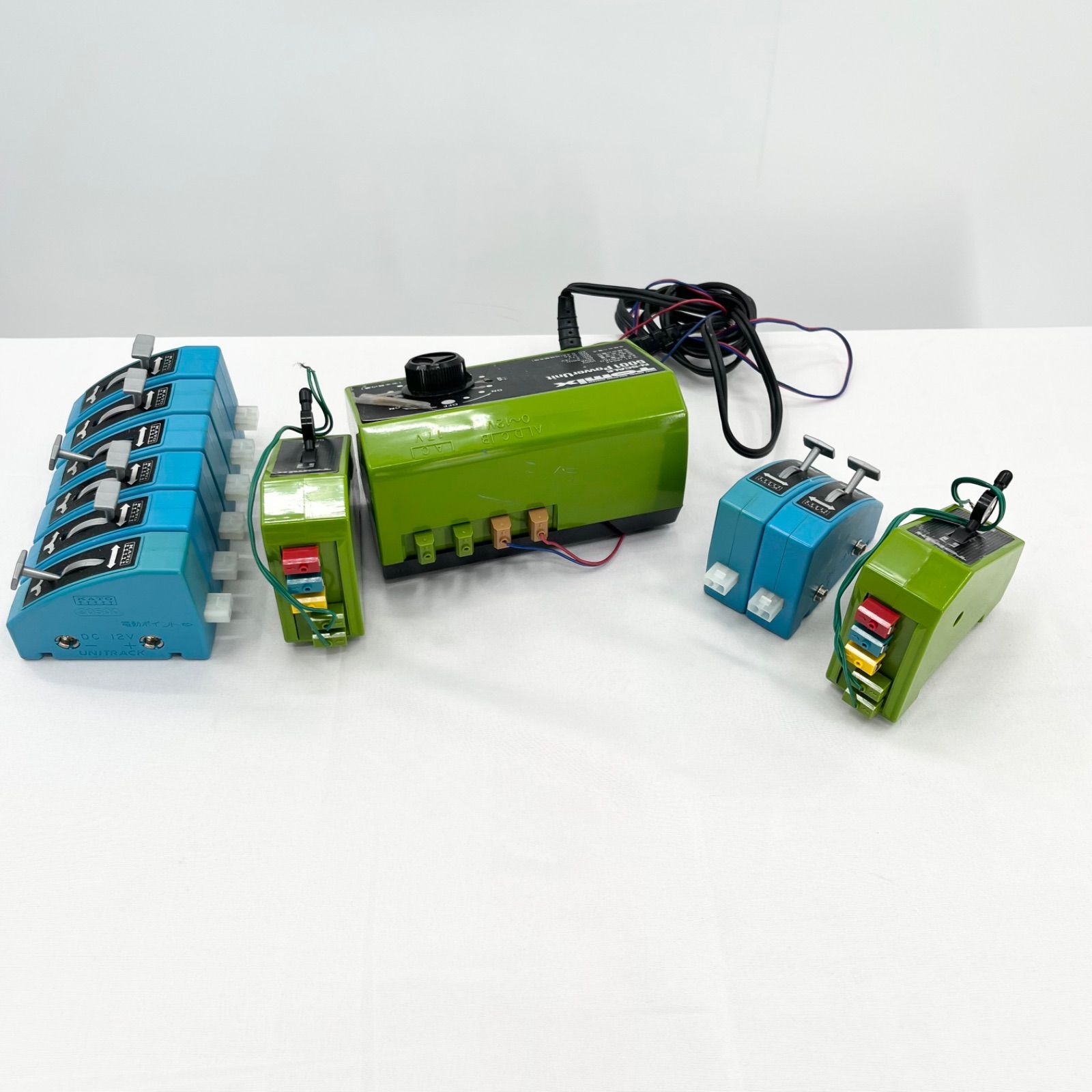 トミックス TOMIX 5001 パワー ユニット レールロード システム Amazon | TOMIX 5001 ニューパワーユニット(旧製品) | 鉄道模型 通販