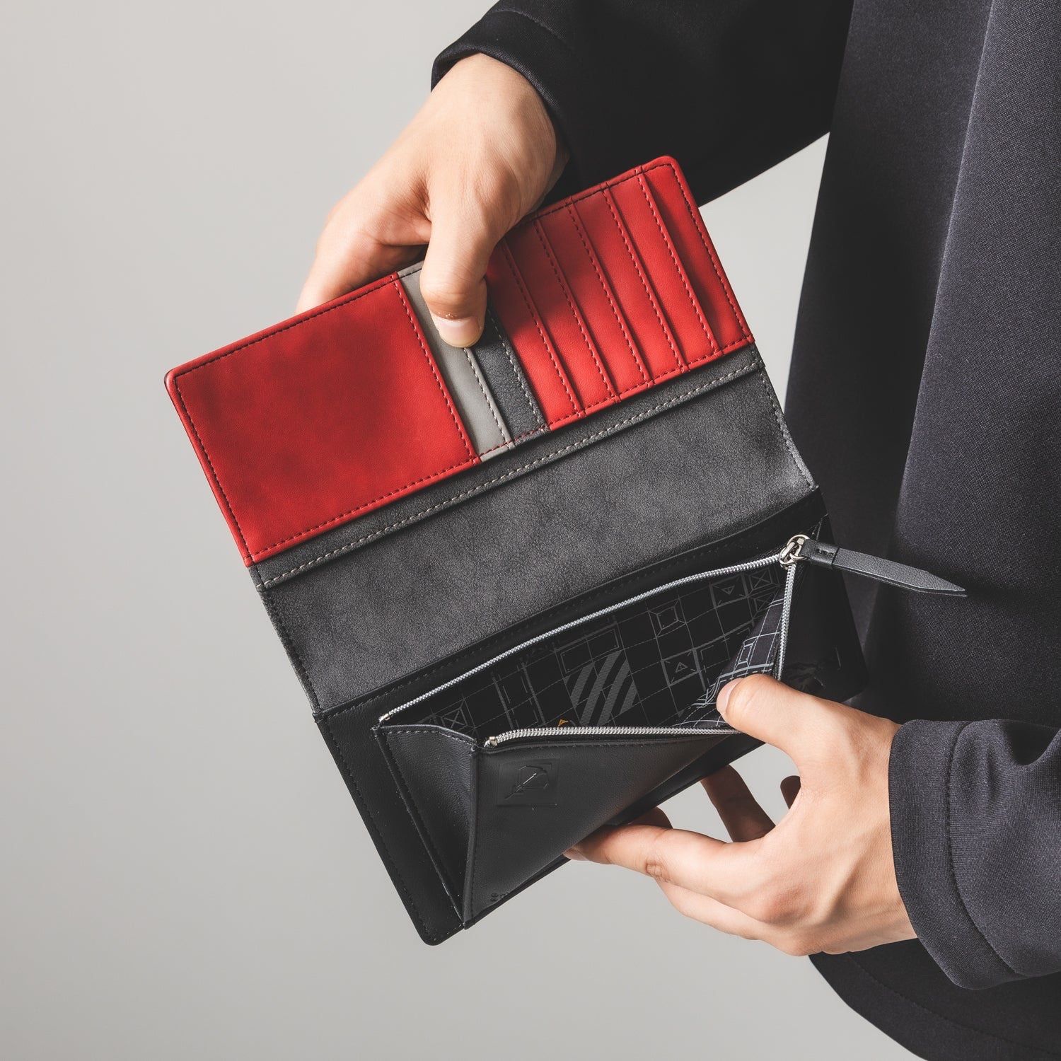 未開封品】W モデル 長財布 アークナイツ - メルカリ