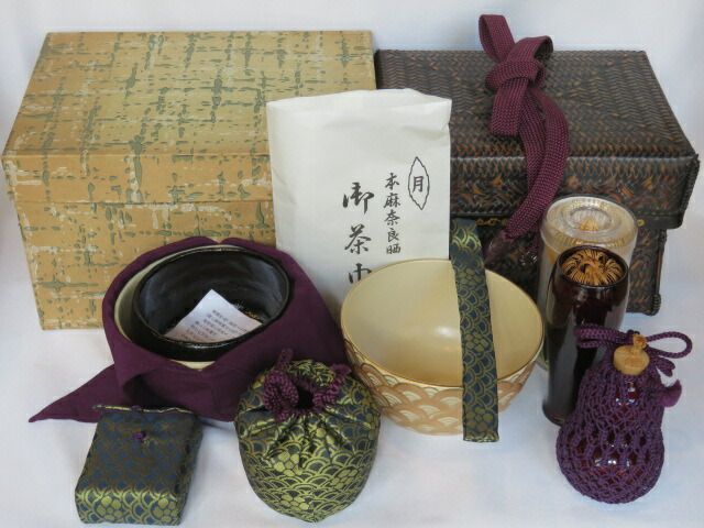 十一月◇特売品）御所籠と皆具一式揃 上茶杓添 替茶碗付「紙箱入」茶道具【税込・送料込】【中古・袱紗無し！】 - メルカリ