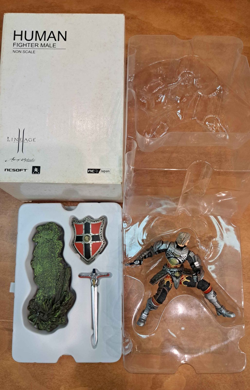 LINEGE リネージュⅡ ヒューマン ファイター 特製フィギュア LINEGE リネージュⅡ ヒューマン ファイター 特製フィギュア LINEGE