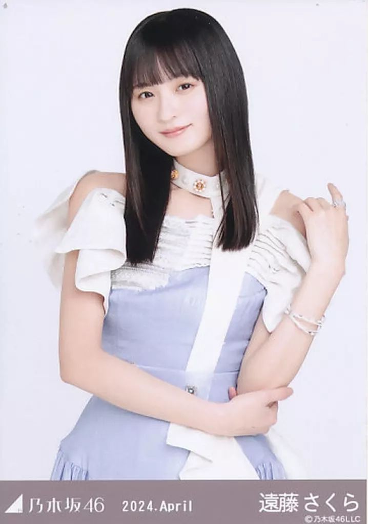 中古】生写真(乃木坂46) 遠藤さくら/上半身・紅白2030衣装/「乃木坂46