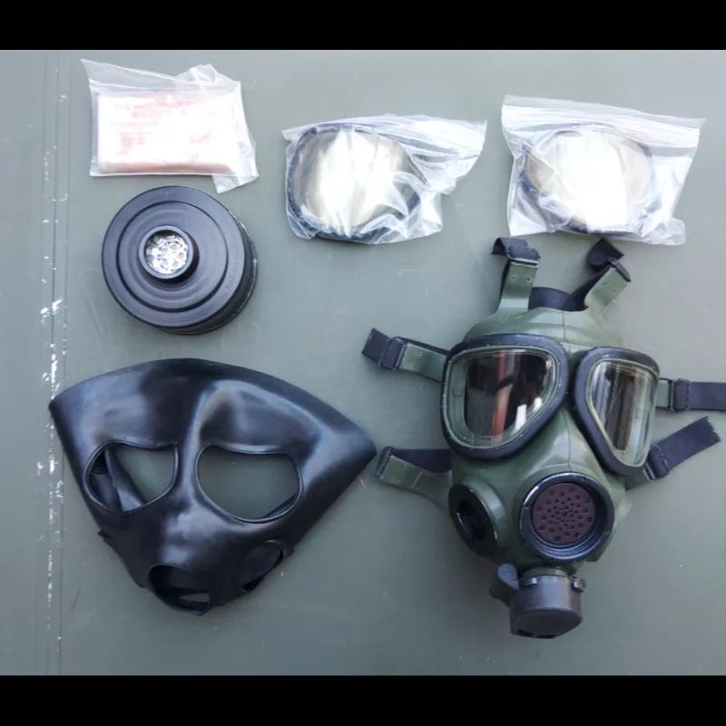 米軍実物】マスクケース&ガスマスク 米軍 実物 M40 GAS MASK