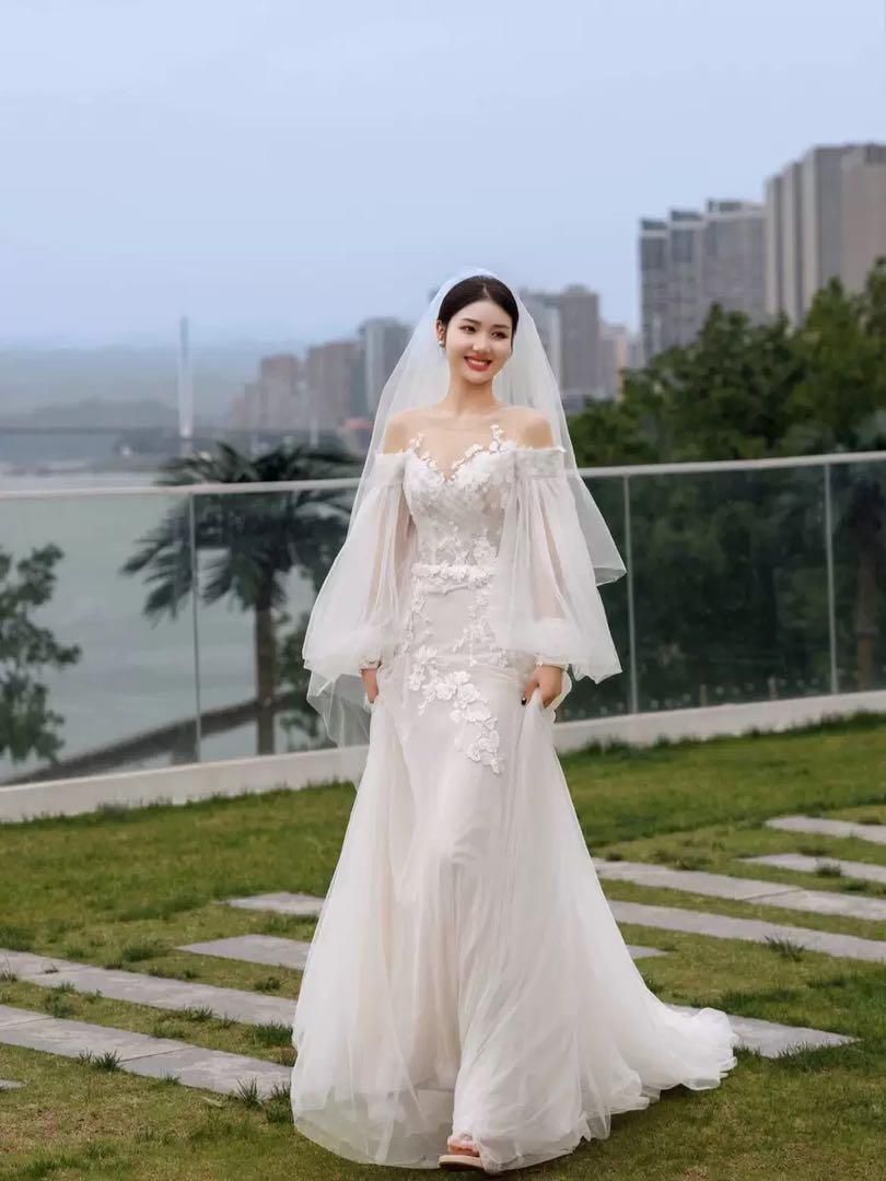 ウェディングドレス　ガーデンウェディング　前撮り　ボリュームスリーブ刺繍 ウェディングドレス ガーデンウェディング 前撮り ボリュームスリーブ