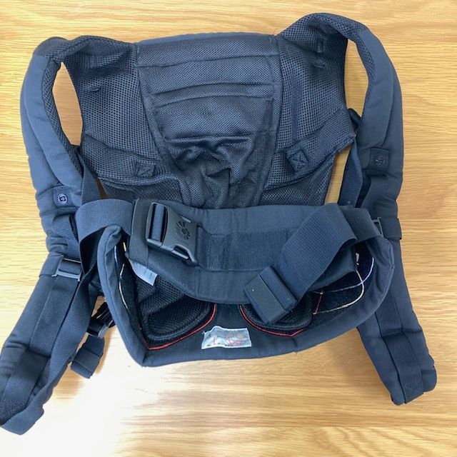 未使用 エルゴベビー アダプト メッシュ オニキスブラック ergobaby 抱っこ紐 ブラック メッシュ 未使用 エルゴ エルゴベビー