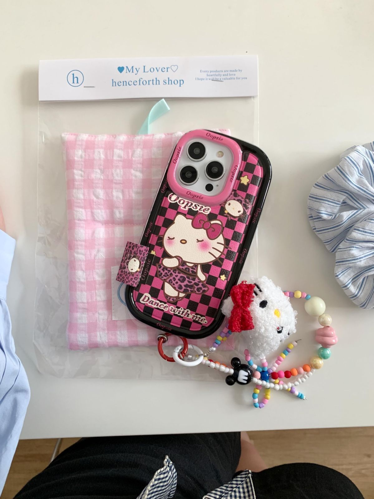 CASETiFY ハローキティ iPhoneケース シリコン製 台無し CASETiFY ハローキティ iPhoneケース シリコン製 台無し