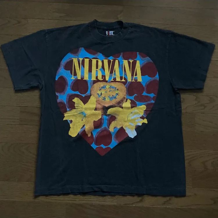 未着用 NIRVANA Tシャツ ニルヴァーナ Heart-Shaped Box ビンテージスタイル プリントTシャツ - メルカリ