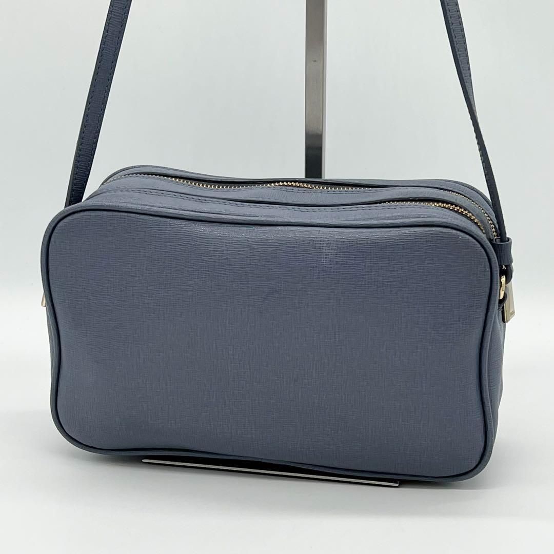 【良品】FURLA LILLI カメラバッグ ショルダーバッグ ブルー 良品】FURLA LILLI カメラバッグ ショルダーバッグ ブルー