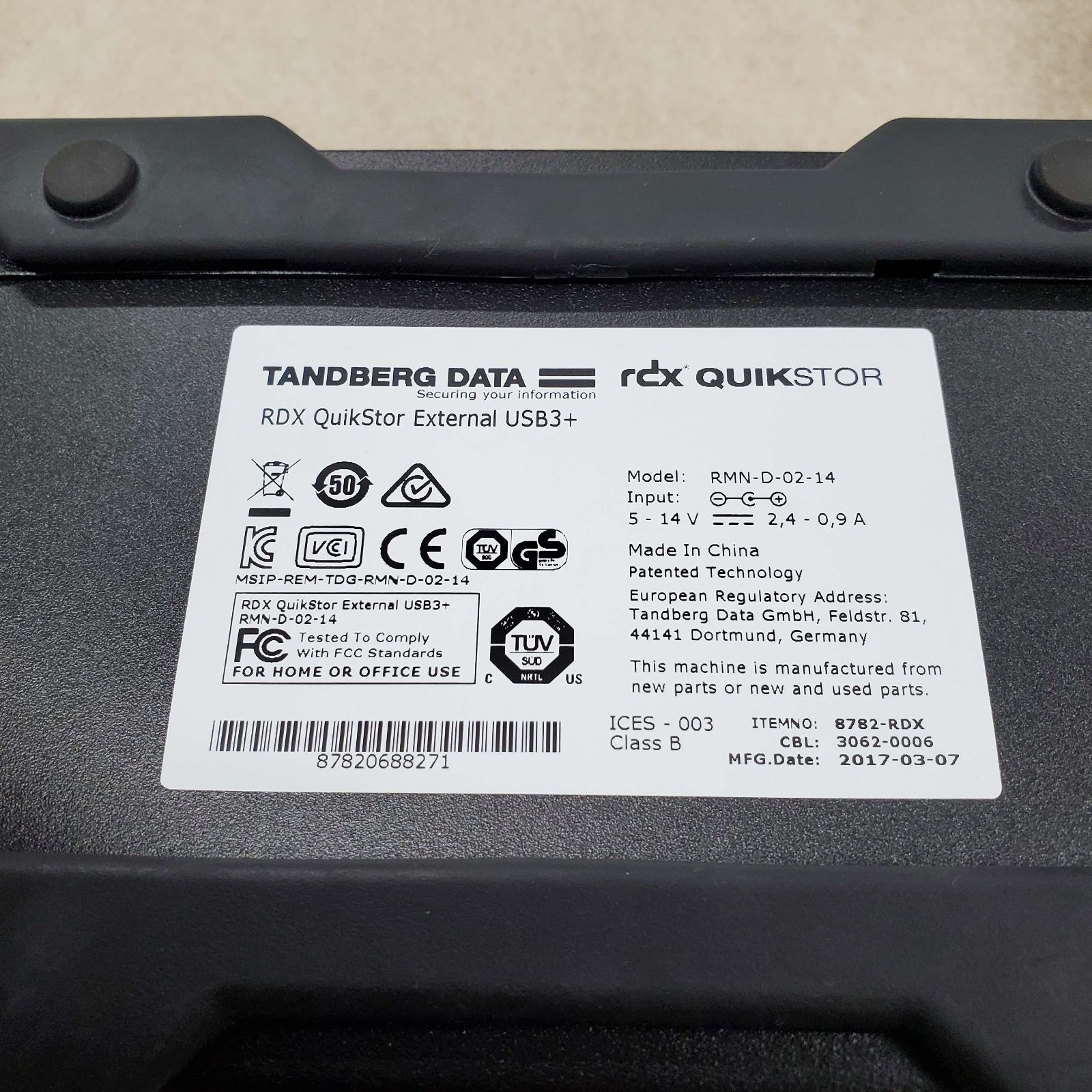 動作確認済み】Tandberg Data 外付け RDX ドライブ装置 USB3.0 動作確認済み】Tandberg Data 外付け RDX ドライブ装置 USB3.0