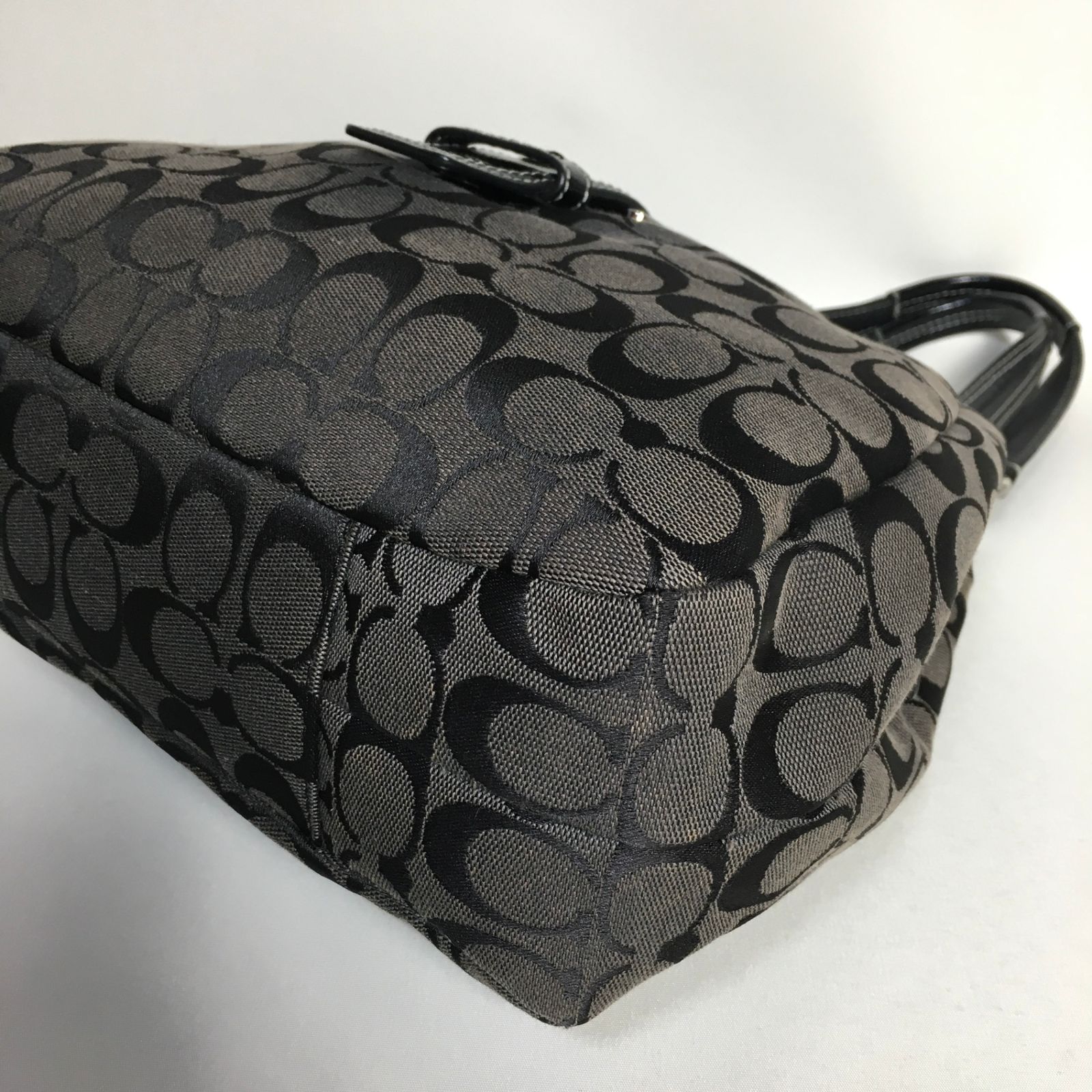 2504-130｜美品｜コーチ シグネチャー ハンドバッグ ブラック - メルカリ
