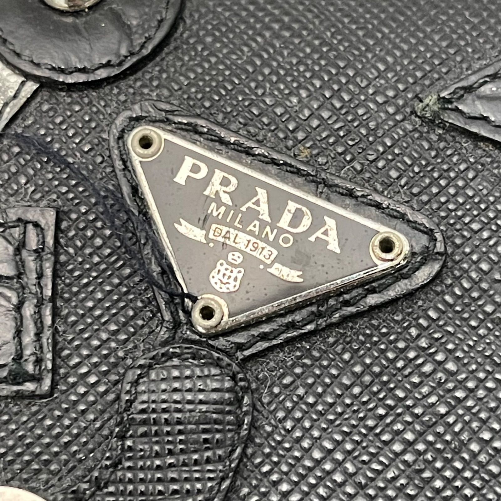 NPA】PRADA プラダ ロボット 長財布 三角ロゴ サフィアーノ 黒 ビンテージ - メルカリ