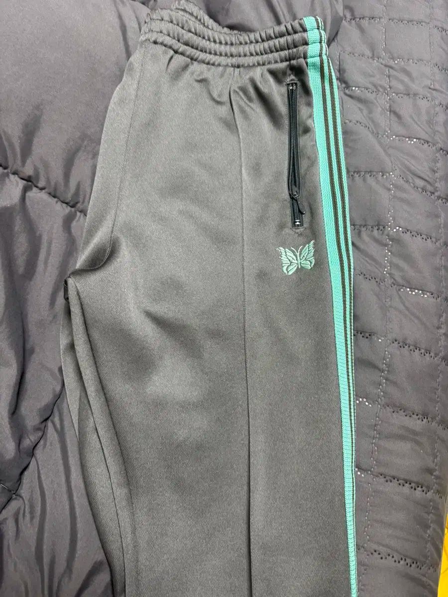 Y*♡様 【美品】ニードルス ナロートラックパンツ ワイルドライフテイラー別注 ADAM ET ROPÉ WILD LIFE TAILOR(アダム エ ロペ ワイルド ライフ