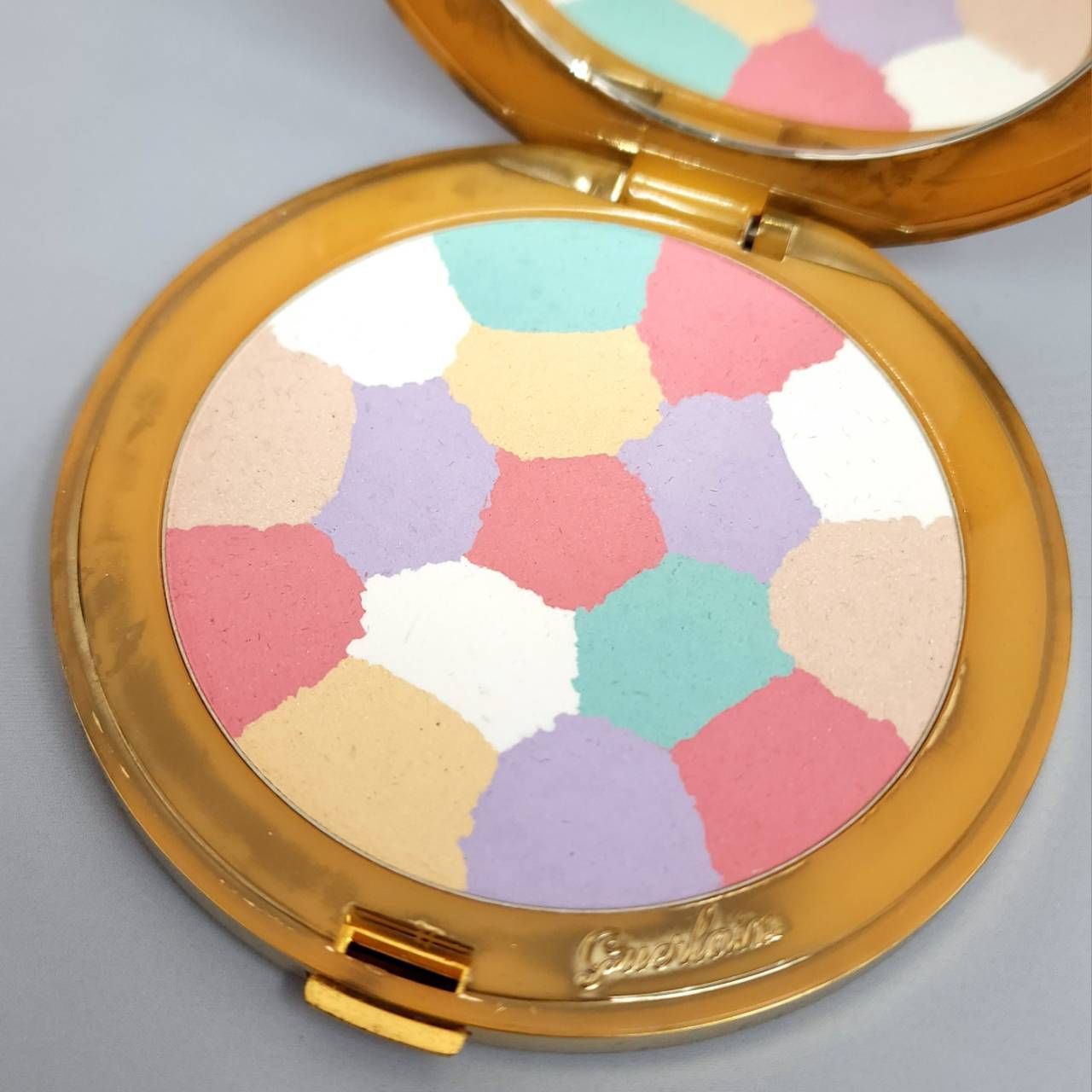 GUERLAIN ゲラン レ メテオリット ヴォワイヤージュ 8g フェイス