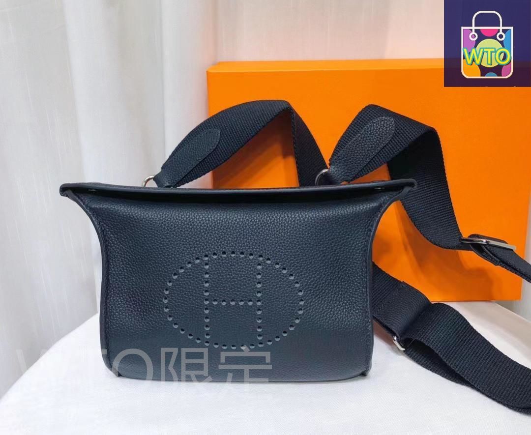 ショルダーバッグ