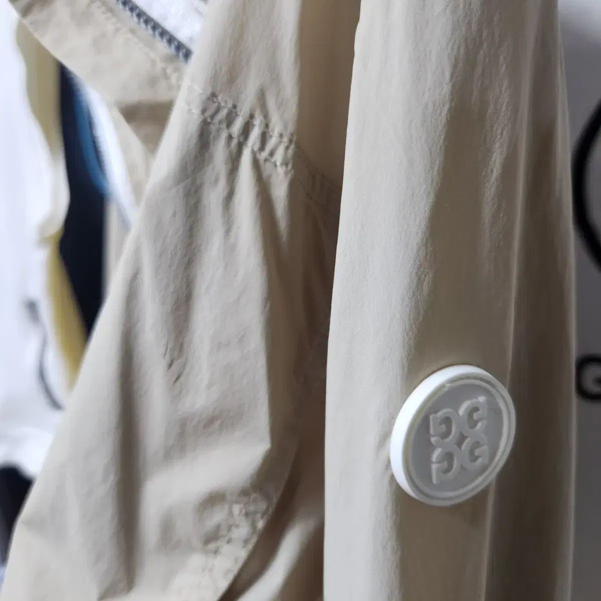 ウィンドブレーカー