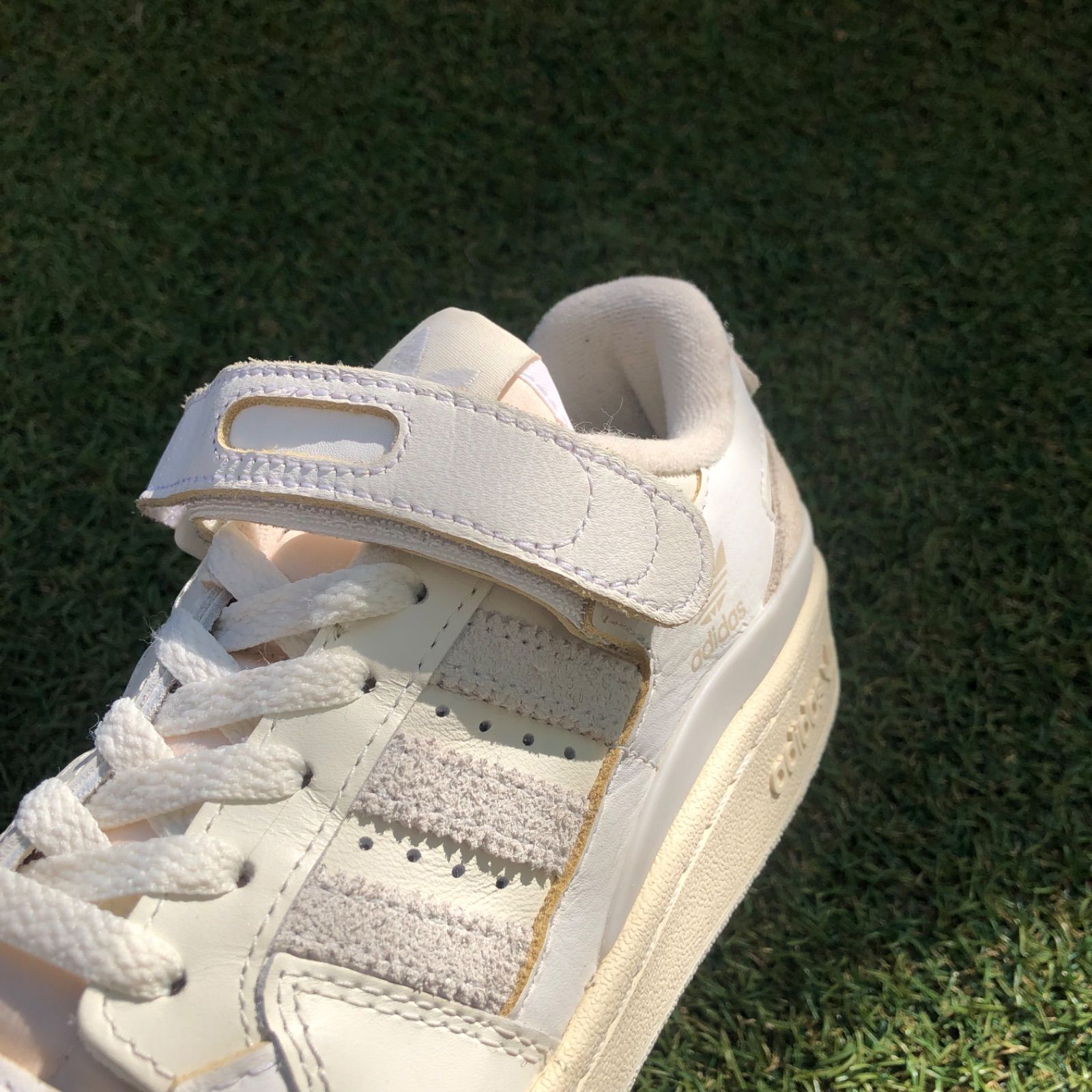 美品22.5 adidas アディダス フォーラム84LOW HT833 - メルカリ