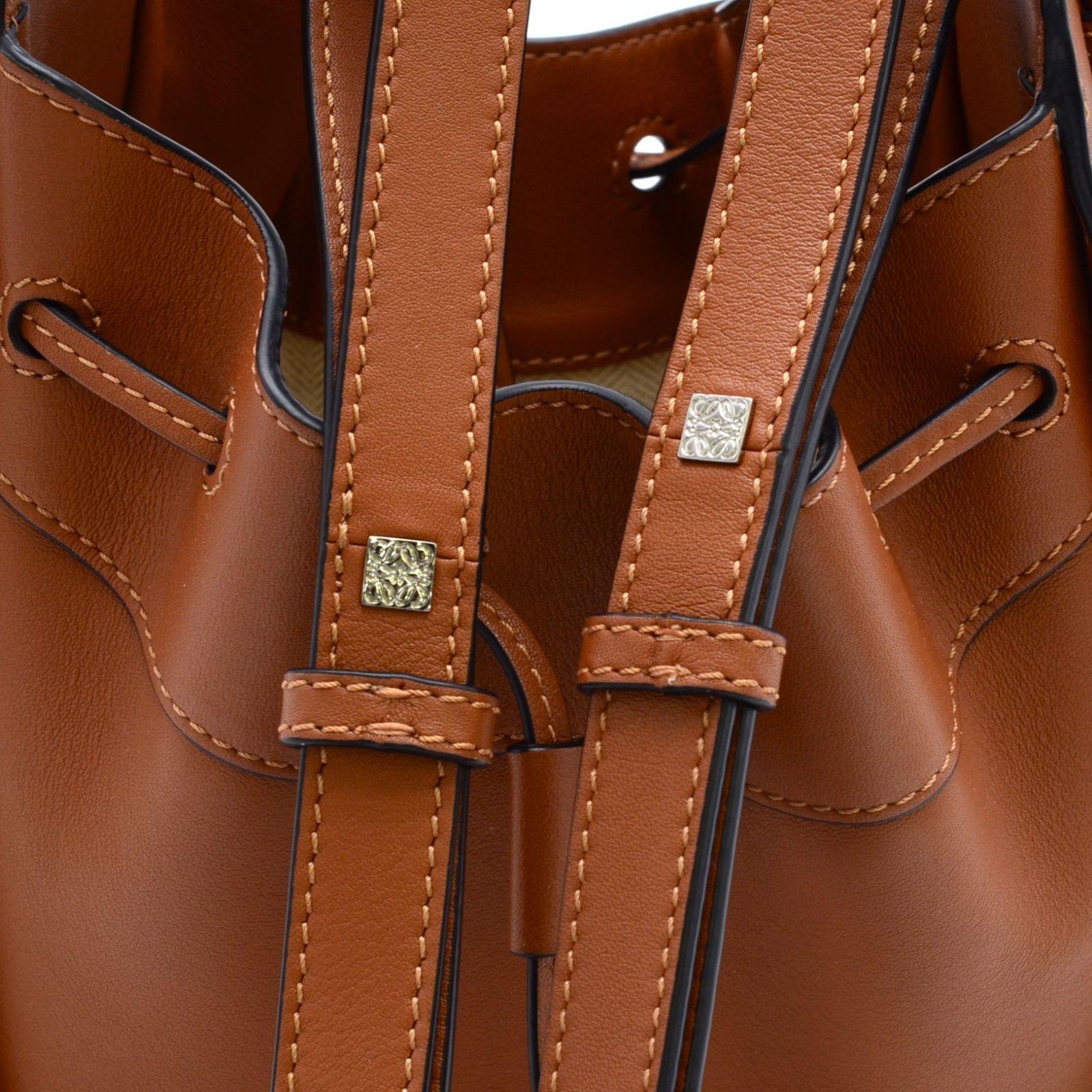 【美品】LOEWE ハンモック ドローストリングバッグ　ブラウン ロエベ LOEWE ハンモック ドローストリング バッグ ミニ