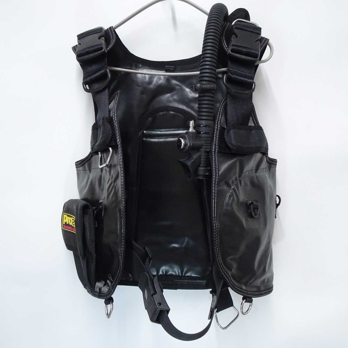TRANGO トランゴ 収納式バイザー搭載 山岳ヘルメット THG-11 TRANGO トランゴ 収納式バイザー搭載 山岳ヘルメット THG-11