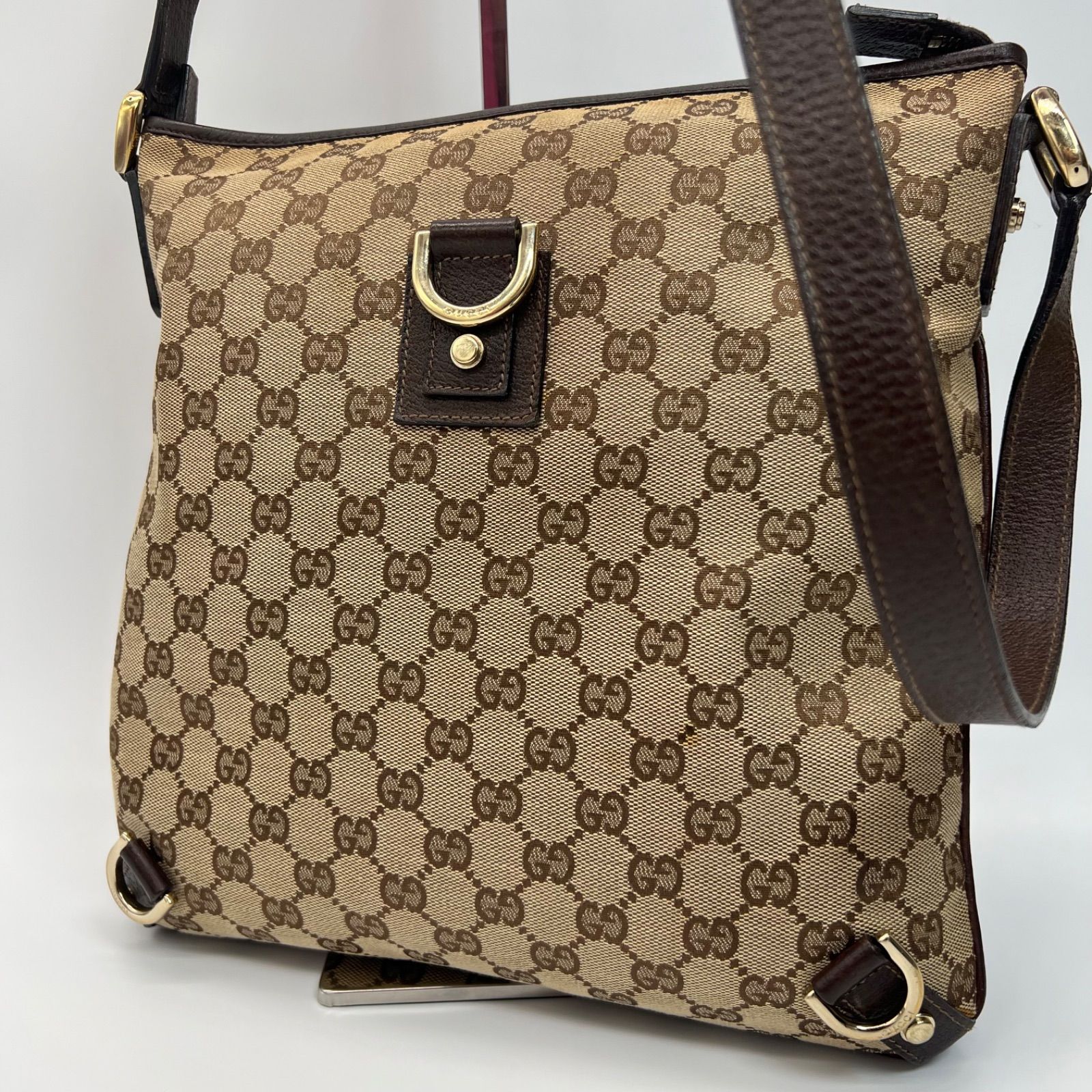 GUCCI グッチ GGキャンバス GG柄 ショルダーバッグ サコッシュ 黒