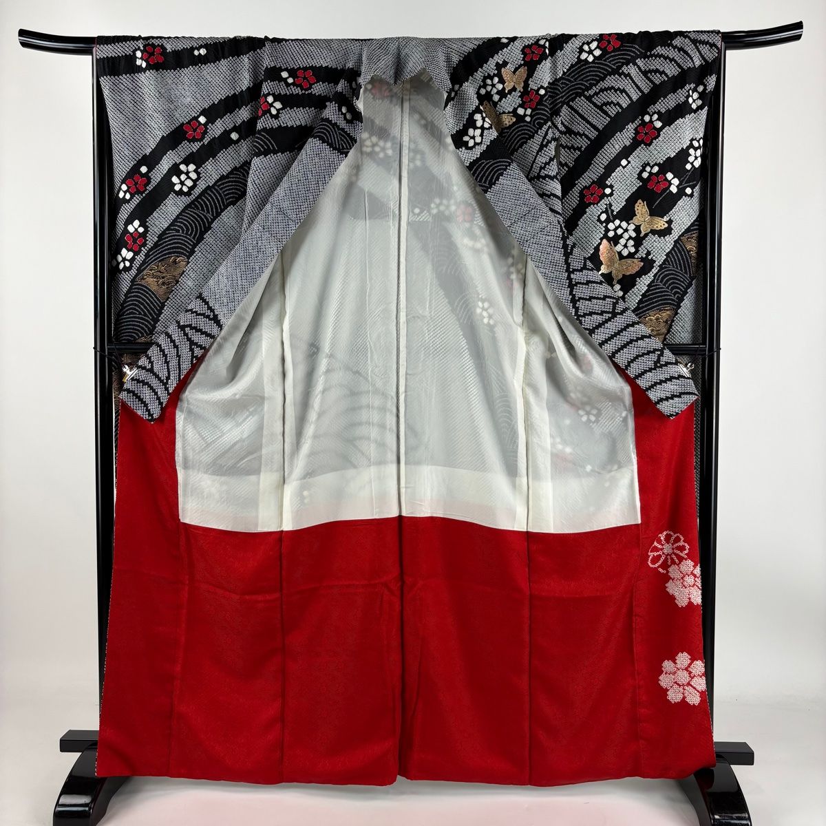 振袖 身丈164.5cm 裄丈67.5cm L 袷 蝶 梅 金銀彩 絞り 黒 正絹