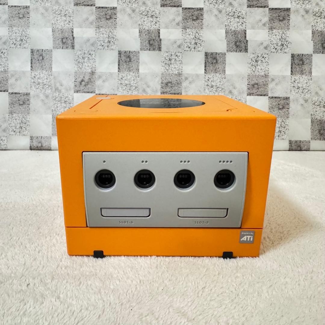 Nintendoキューブオレンジ ほぼ新品】Nintendo game cube オレンジ/ゲームキューブ - メルカリ