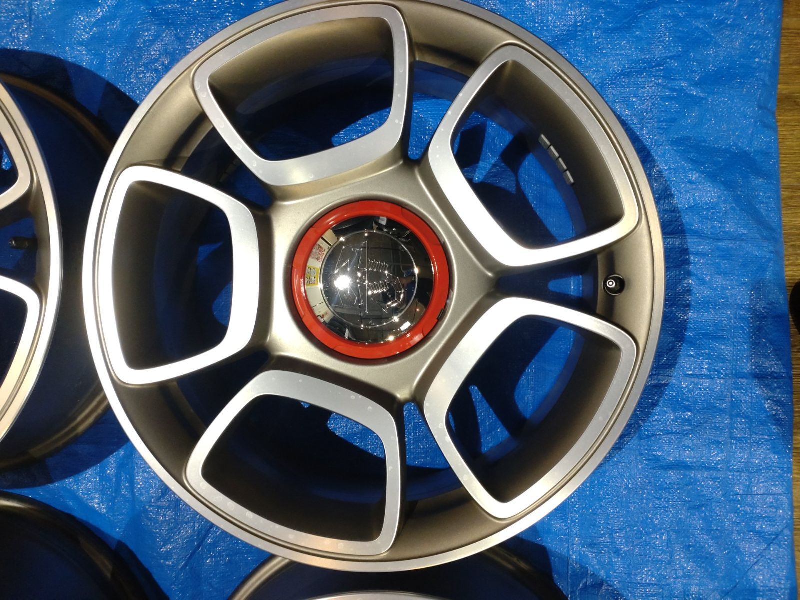 アバルト 500 595 純正ホイール 7J-17インチ PCD98 4穴 アバルト 595