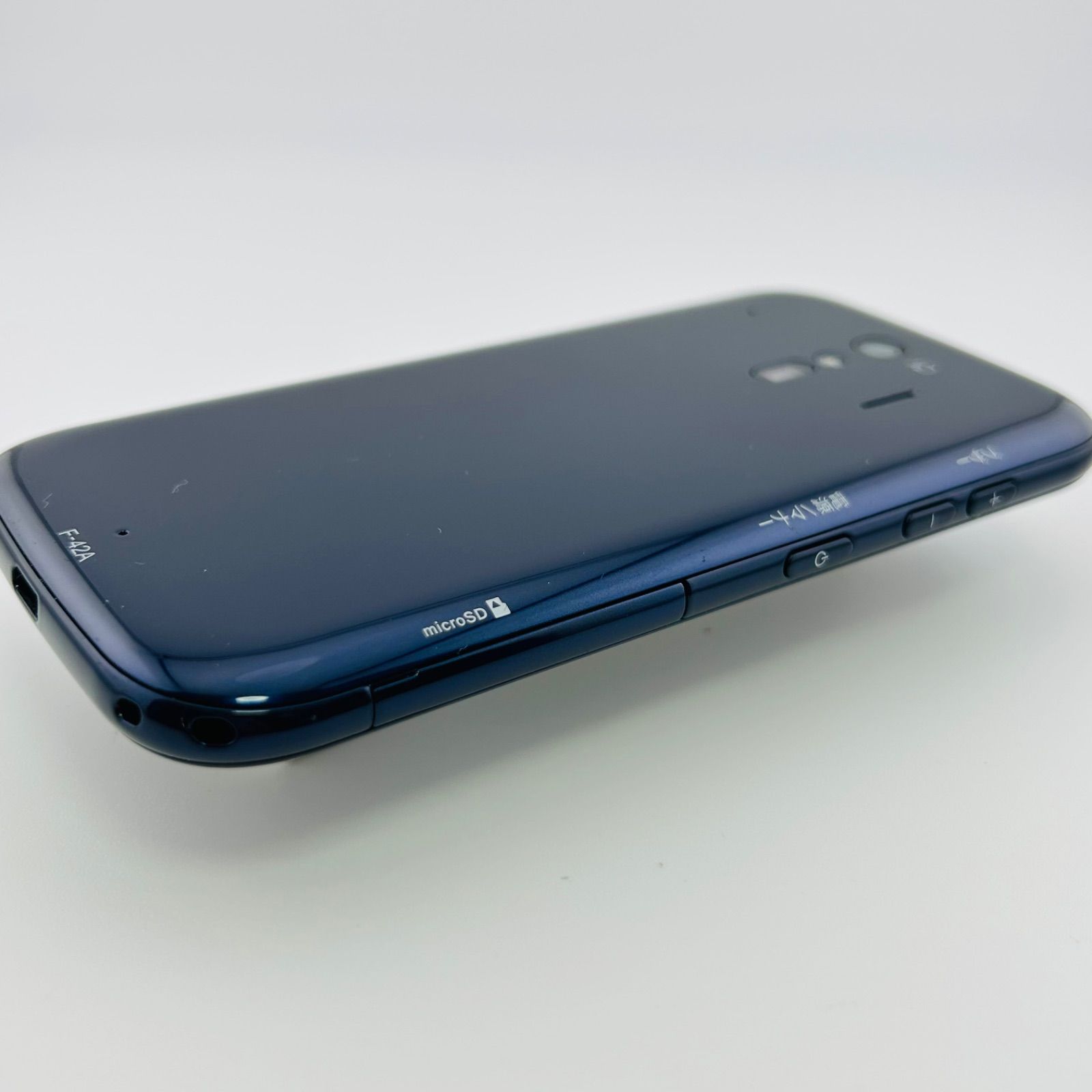 ワゴンセールも実施中。 バッテリー良好 らくらくスマートフォン 32 GB ブルー SIMフリー simロック解除済 本体 動作 済 最短 G-510