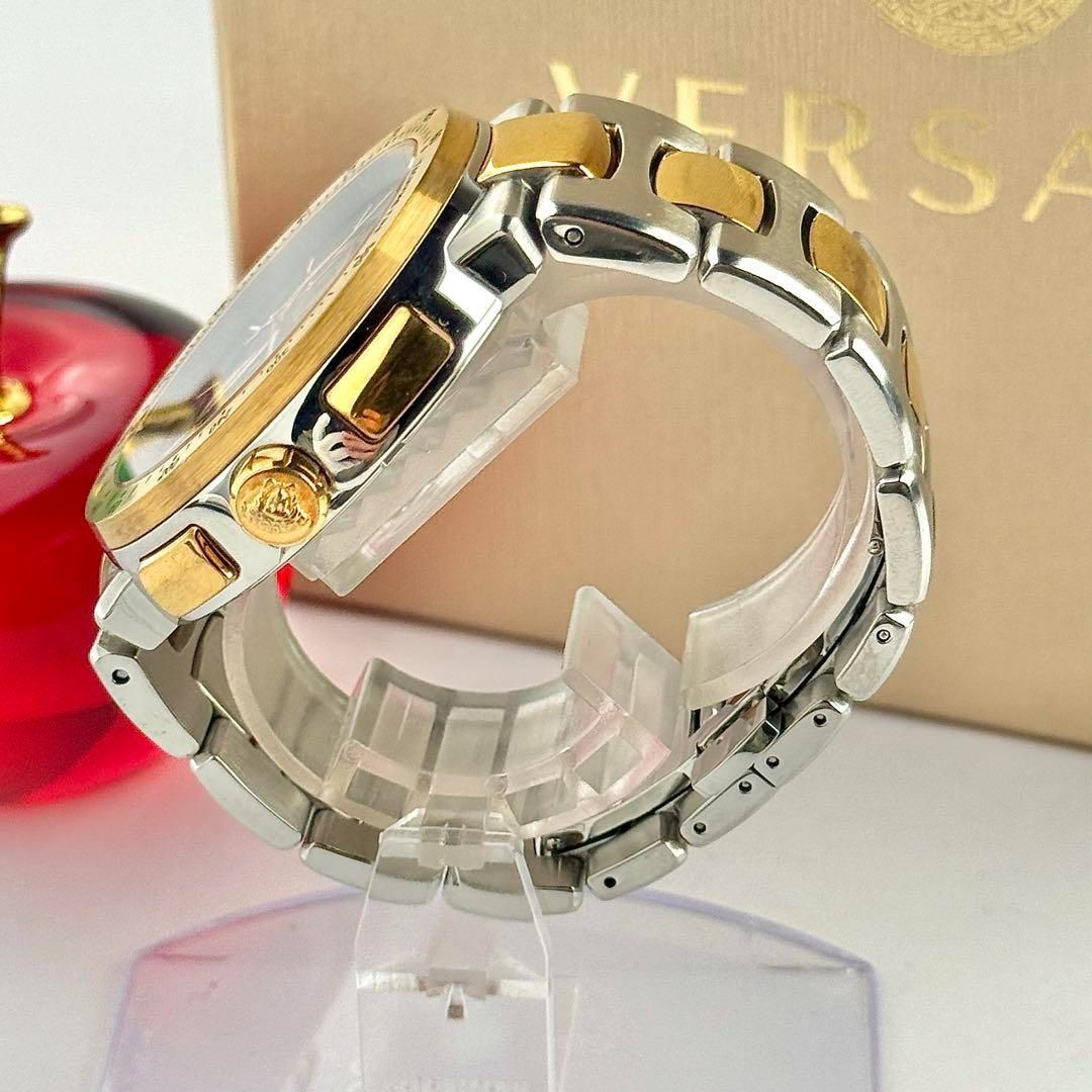 ヴェルサーチ メデューサ ミスティックスポーツ クロノグラフ 新品電池