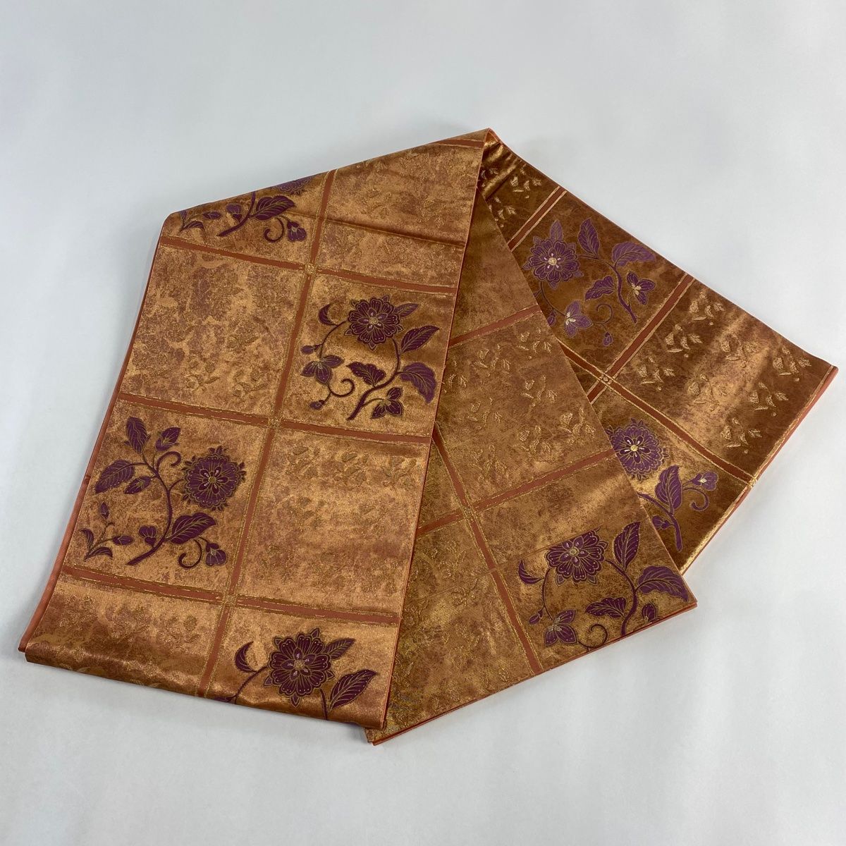 袋帯 美品 名品 落款 帝王紫 草花 格子 金銀糸 箔 サーモン 袋帯 美品 名品 落款 帝王紫 草花 格子 金銀糸 箔 サーモン