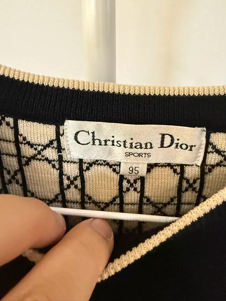 Christian Dior SPORTS◆ニットベスト(厚手)/M/コットン/WHT Christian dior sports ニットベスト 青 L ○28 - メルカリ
