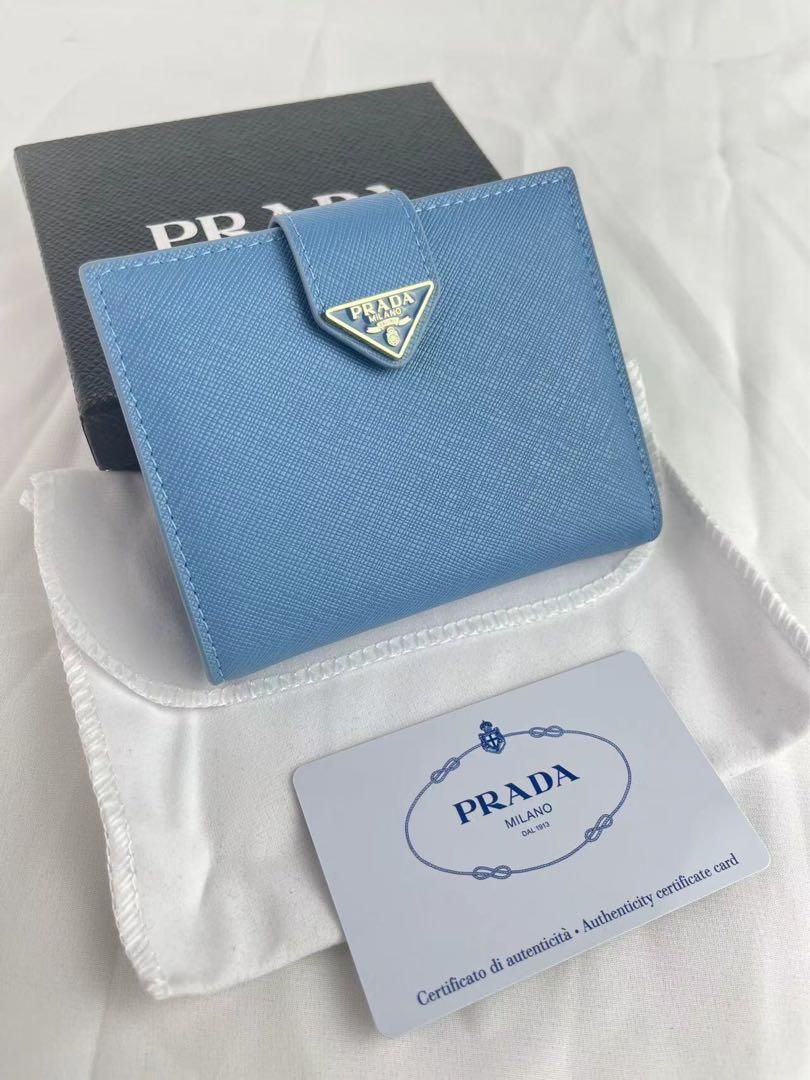 美品 PRADA プラダ 二つ折り財布 青