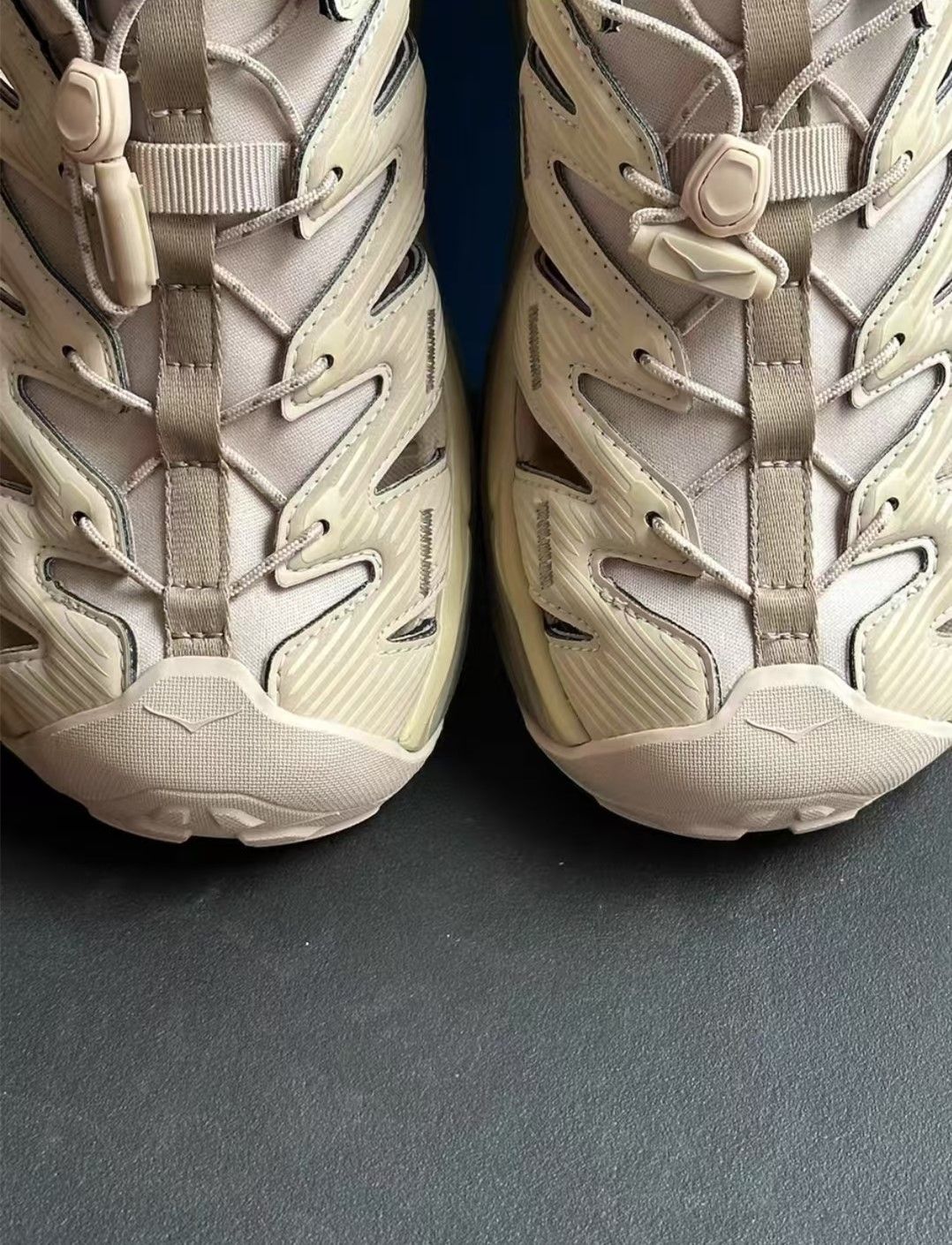 ホカオネオネ ホパラ ベージュ サンダル 25cm HOKA ONE ONE / ホカ オネオネ HOPARA ホパラ サンダル ユニ