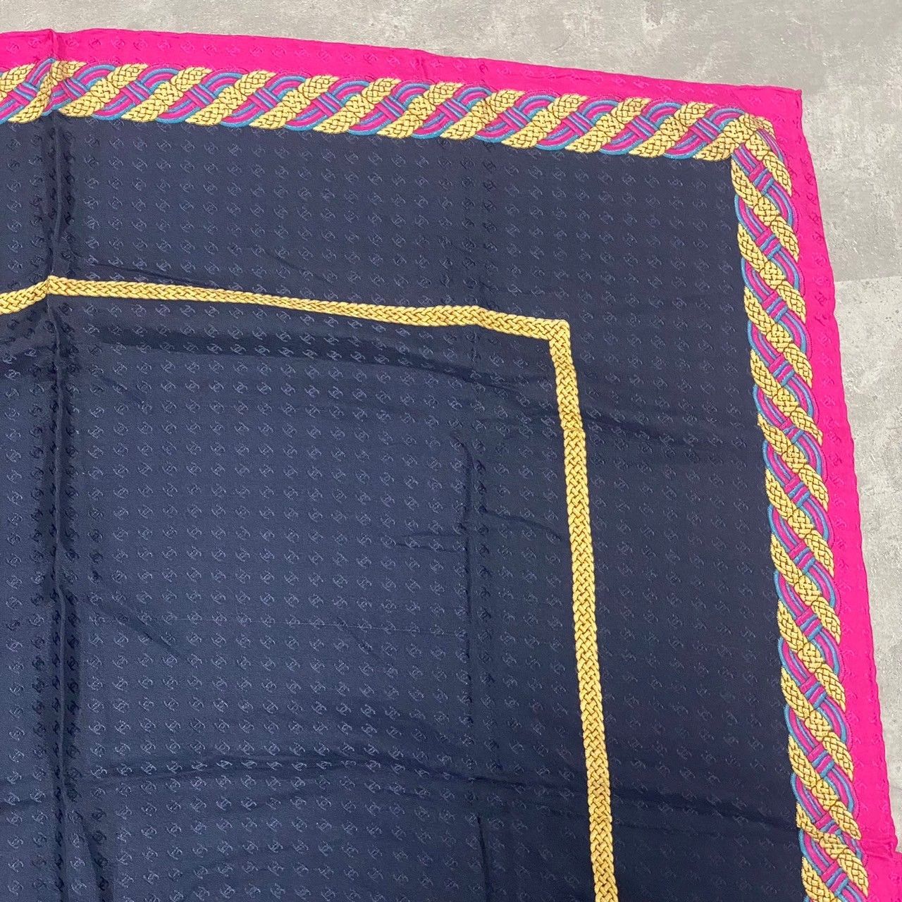 1216 CHANEL シャネル シルク スカーフ ヴィンテージ Vintage