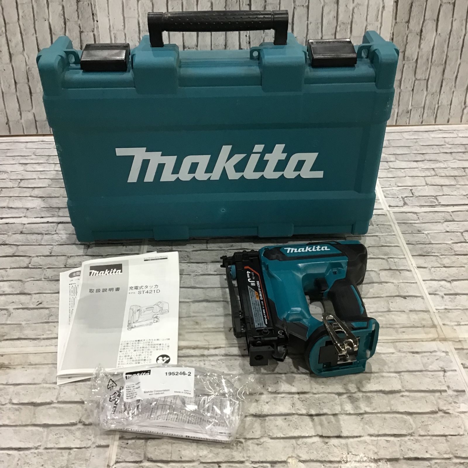 マキタ(makita) コードレスタッカー ST421DZK【川口店】