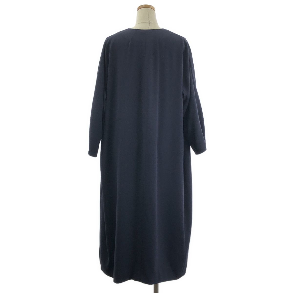 | ノーカラーコート