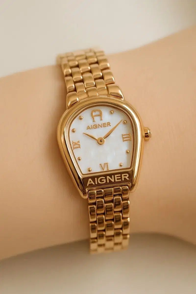 Ⴤ1049ꕤAIGNER アイグナー 腕時計 レディース ダイヤ ゴールド Ⴤ1049ꕤAIGNER アイグナー 腕時計 レディース ダイヤ ゴールド