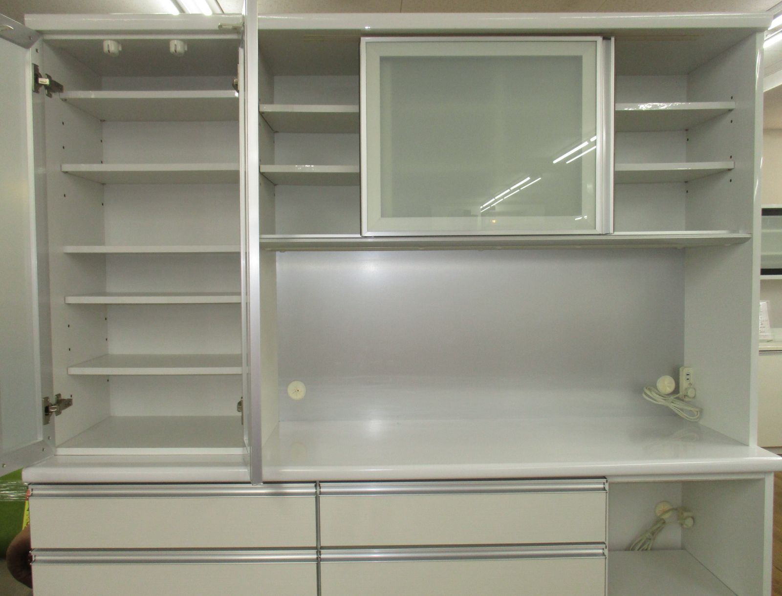 R066 最高級 古賀家具 大型キッチンボード、食器棚、幅174cm Used  